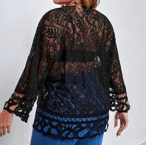 Plus Dolman Sleeve Tie Front Lace Kimono - Picture 2 of 5